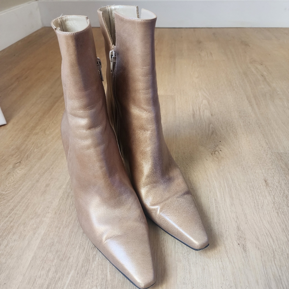 Stuart Weitzman Lust Gold Ankle Boots size 10 - Picture 3 of 5